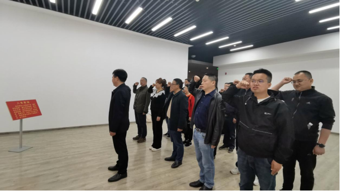 20210513--207队工会组织劳模先进赴红色教育基地开展党史学习教育-改2000478.png